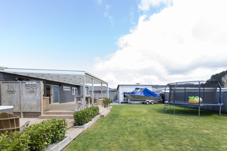 Photo of property in 13 Alf Simpson Drive, Whitianga, 3510