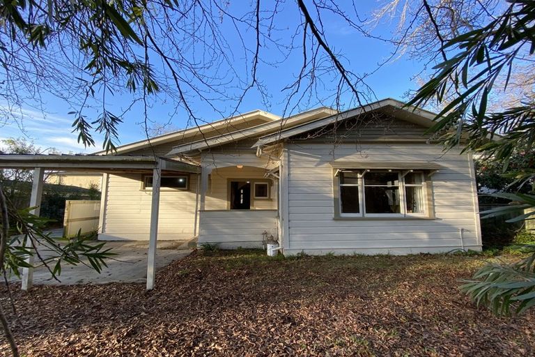 Photo of property in 15 Batt Street, West End, Palmerston North, 4410