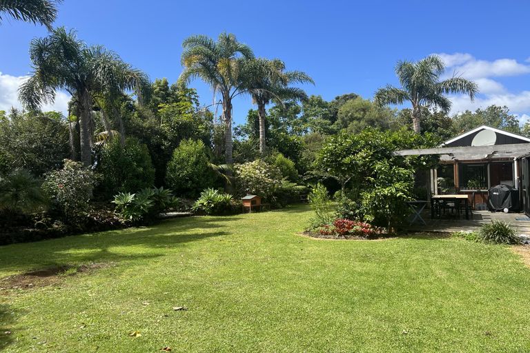 Photo of property in 21 Karaka Drive, Kerikeri, 0230