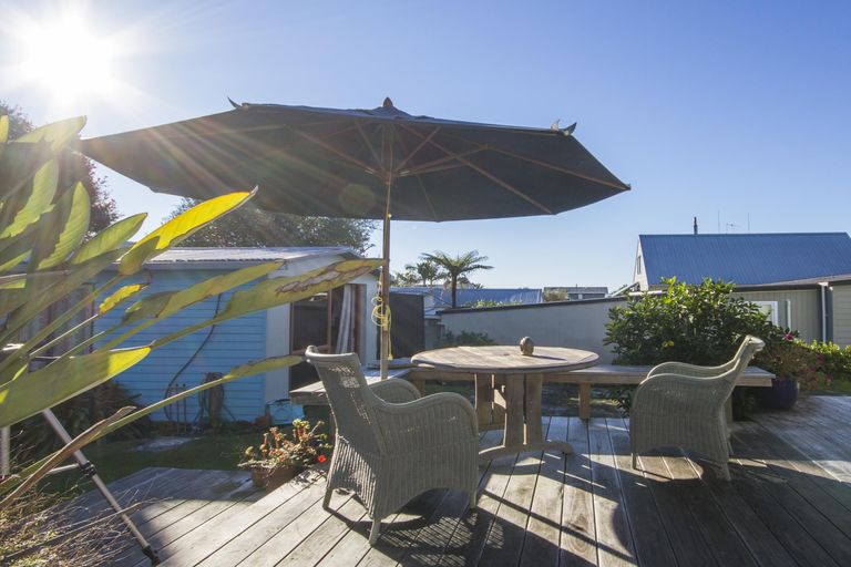 Photo of property in 6 Pacific Road, Waihi Beach, 3611