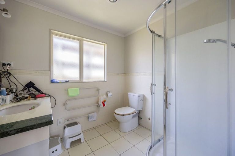 Photo of property in 24a Miriam Corban Heights, Henderson, Auckland, 0612