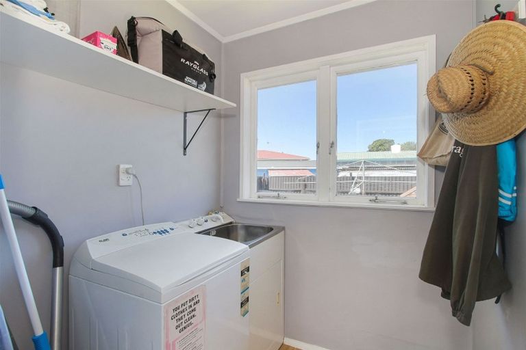 Photo of property in 15 Bettina Place, Manurewa, Auckland, 2102