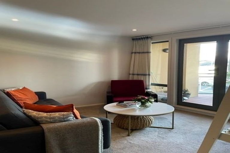 Photo of property in 4/80 Salamanca Road, Kelburn, Wellington, 6012