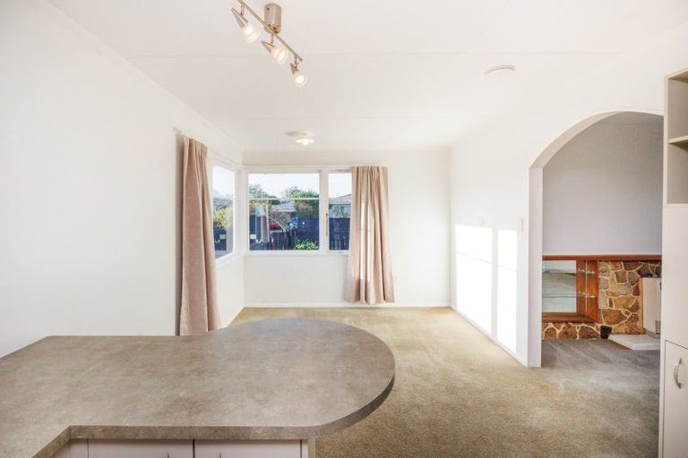 Photo of property in 26 Stephens Crescent, Highbury, Palmerston North, 4412