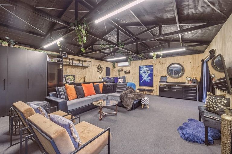 Photo of property in 87 Beachville Road, Redcliffs, Christchurch, 8081