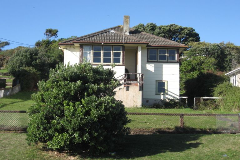 Photo of property in 36 Dimock Street, Titahi Bay, Porirua, 5022