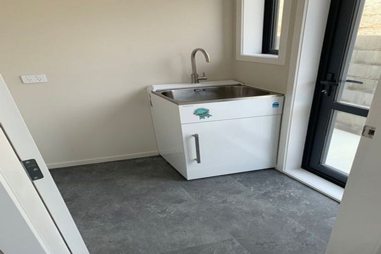 Photo of property in 9 Comber Place, Johnsonville, Wellington, 6037