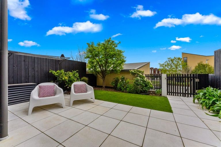 Photo of property in 254 Hobsonville Point Road, Hobsonville, Auckland, 0616