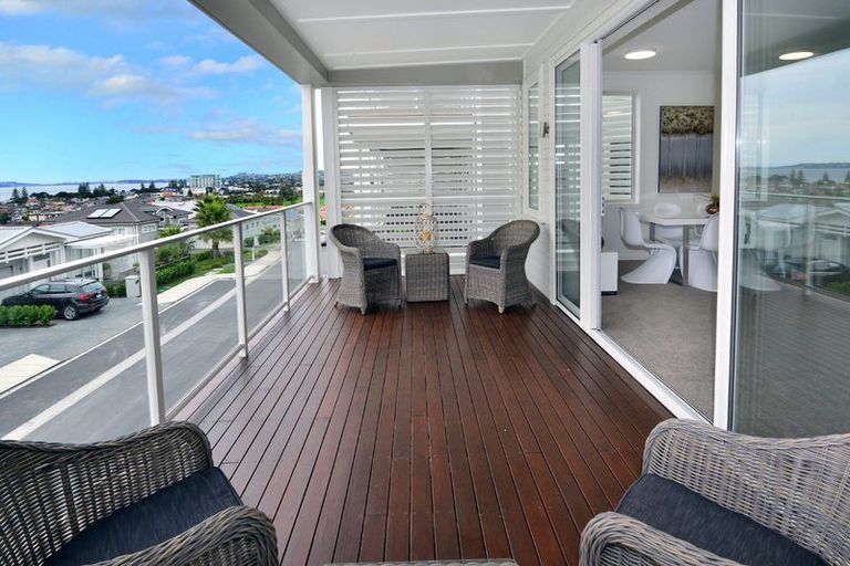 Photo of property in 45 Panorama Heights, Orewa, 0931
