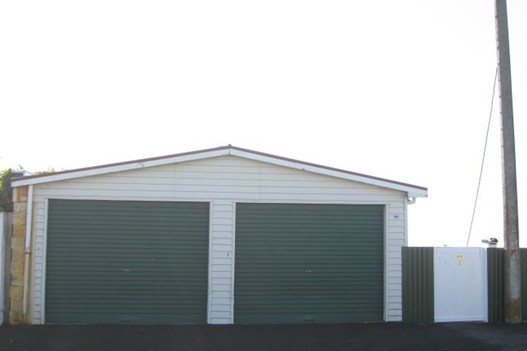Photo of property in 7 Rogan Street, New Plymouth, 4310