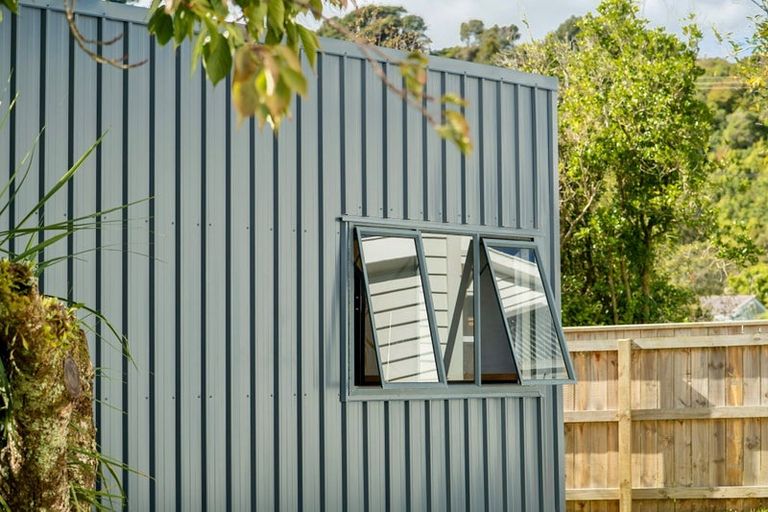 Photo of property in 5 Plateau Road, Te Marua, Upper Hutt, 5018