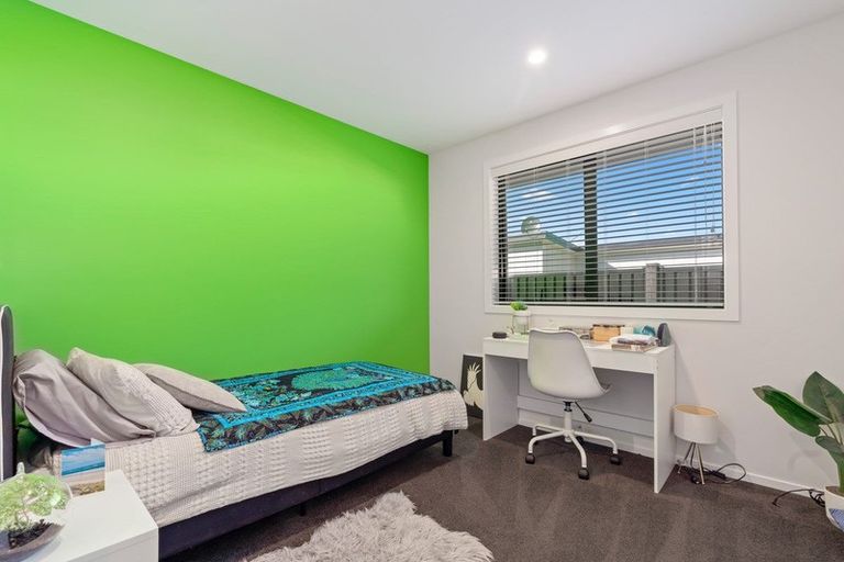 Photo of property in 8 Magpie Place, Lake Hawea, Wanaka, 9382