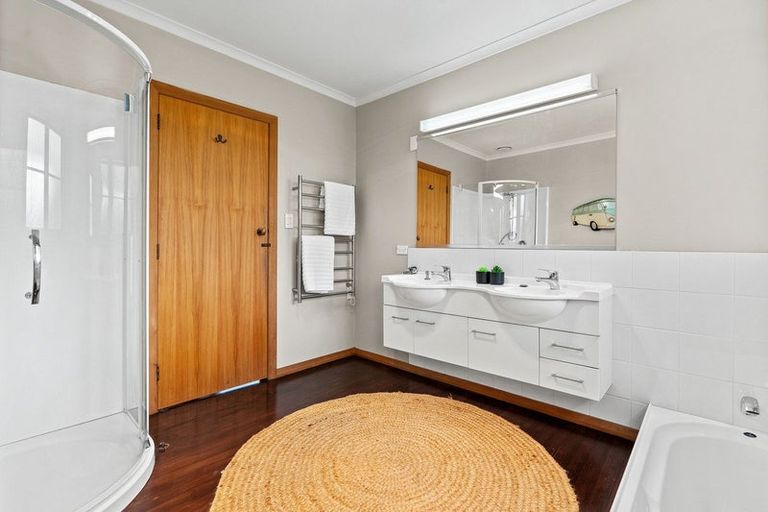 Photo of property in 12 Suez Street, Martinborough, 5711