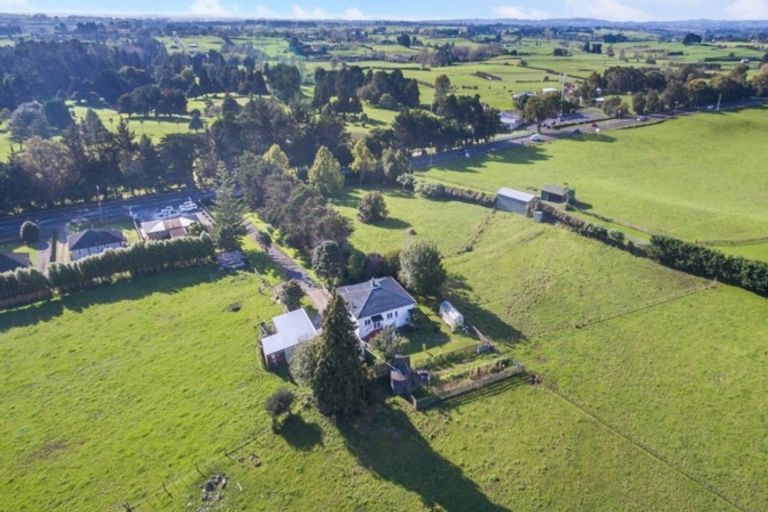 Photo of property in 671 Karaka Road, Karaka, Papakura, 2580