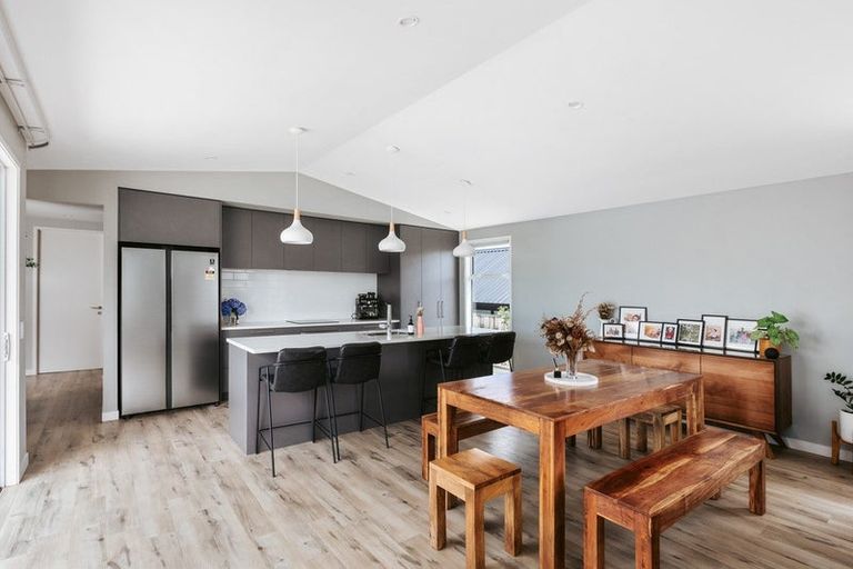 Photo of property in 19 Stingray Drive, Omokoroa, 3114