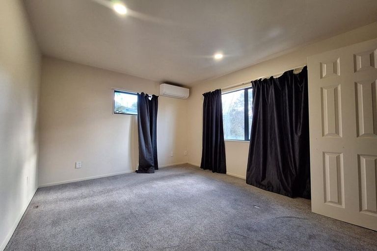 Photo of property in 58c Sunnyside Road, Sunnyvale, Auckland, 0612