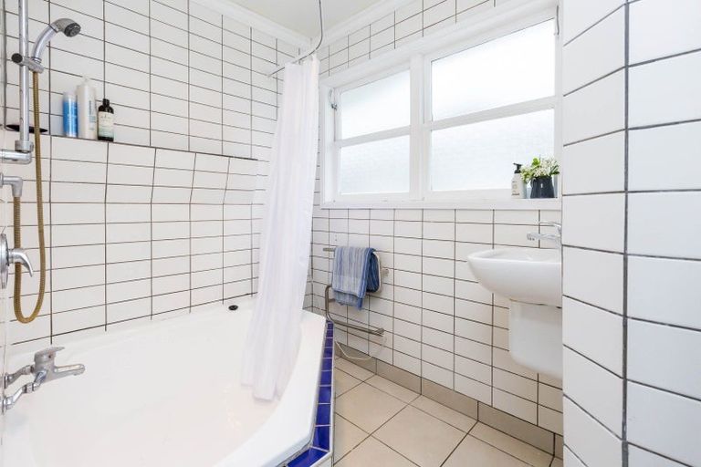 Photo of property in 14 Molloys Road, Te Marua, Upper Hutt, 5018