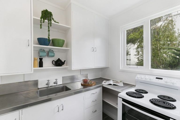 Photo of property in Mattingly Court, 2/10 Angus Avenue, Berhampore, Wellington, 6023