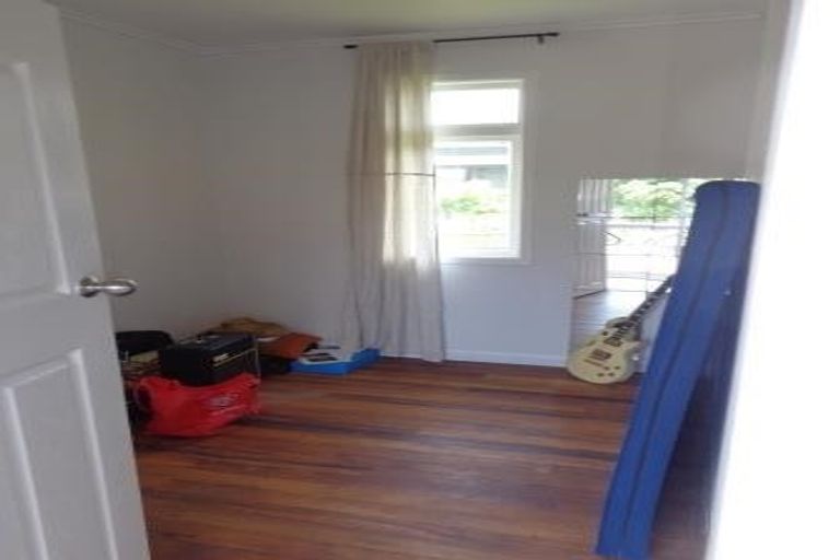 Photo of property in 1/29 Tahi Terrace, Glen Eden, Auckland, 0602