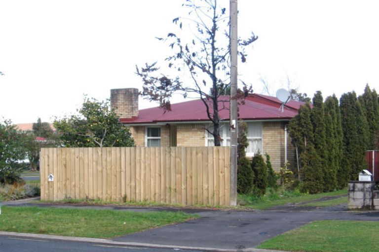 Photo of property in 43 Helena Road, Hillcrest, Hamilton, 3216