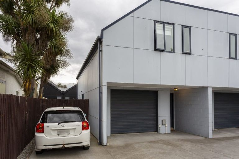 Photo of property in 1/75 Thackeray Place, Waltham, Christchurch, 8023