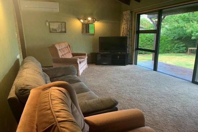 Photo of property in 15 Hunter Crescent, Wanaka, 9305