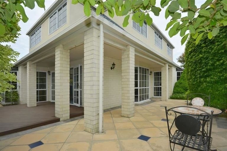 Photo of property in 4b Mclellan Place, Ilam, Christchurch, 8041