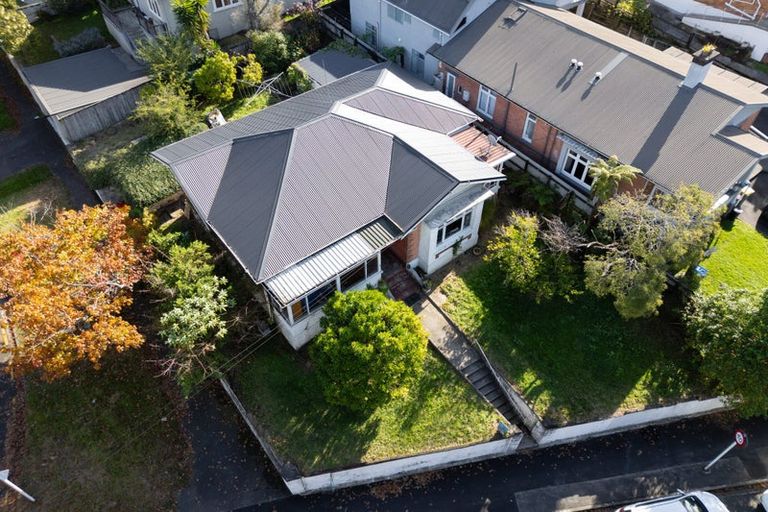 Photo of property in 8 Pembroke Lane, Hamilton Lake, Hamilton, 3204