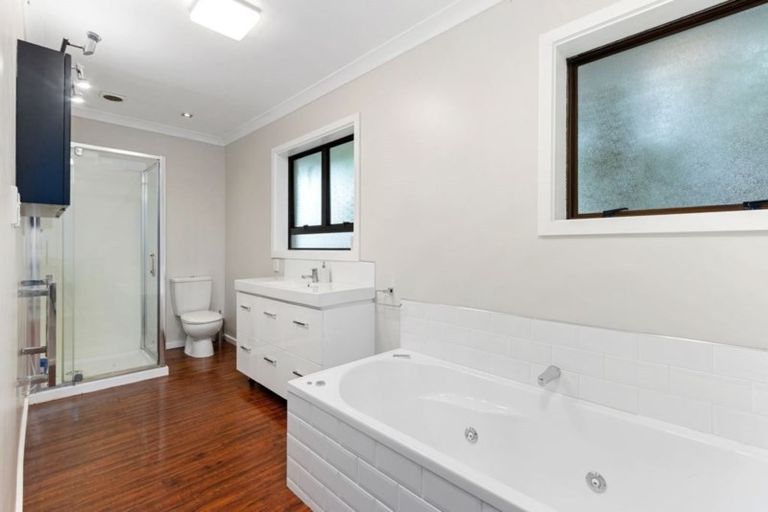 Photo of property in 147 Maidstone Road, Ilam, Christchurch, 8041