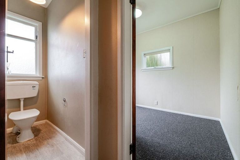 Photo of property in 26 Puriri Terrace, Roslyn, Palmerston North, 4414