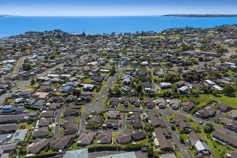 Photo of property in 6 The Boulevard, Red Beach, 0932