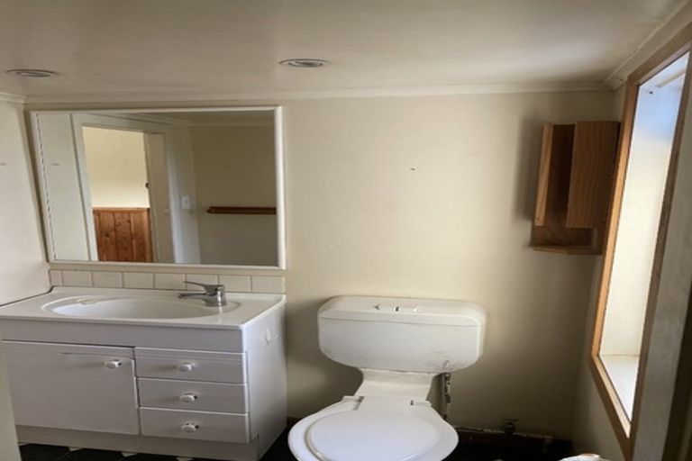 Photo of property in 122 Old Farm Road, Hamilton East, Hamilton, 3216