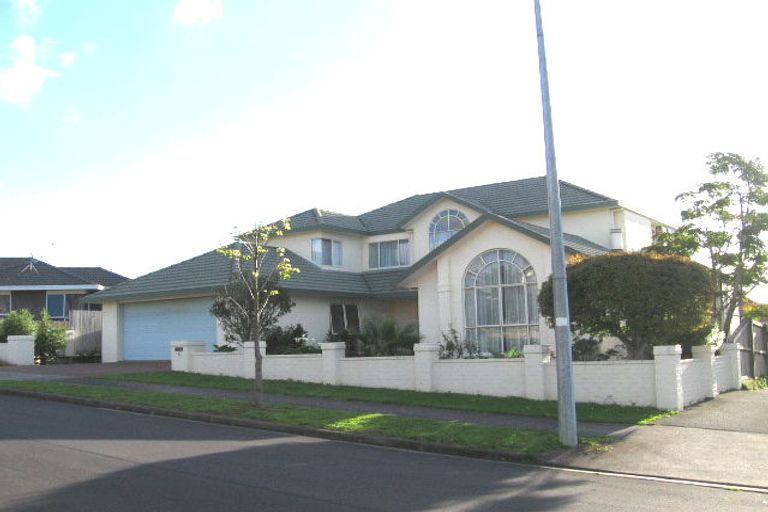 Photo of property in 5 Tumbridge Place, Somerville, Auckland, 2014