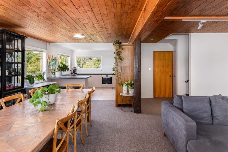 Photo of property in 21a Page Point, Mellons Bay, Auckland, 2014