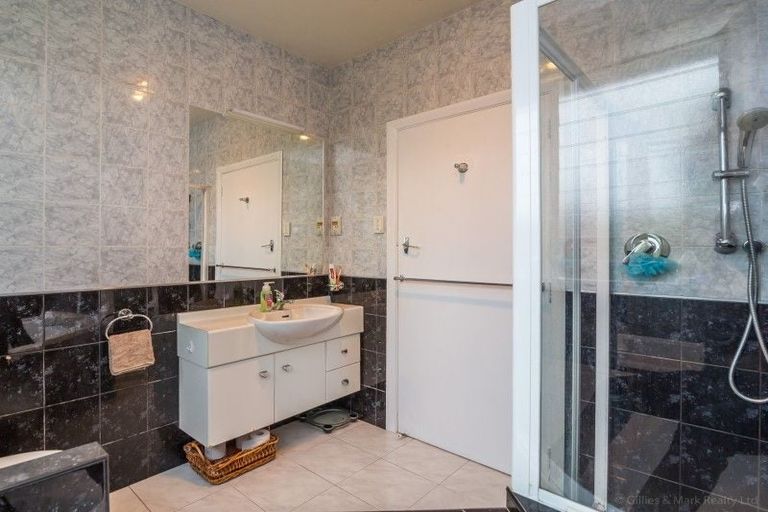 Photo of property in 9 Hall Grove, Ebdentown, Upper Hutt, 5018