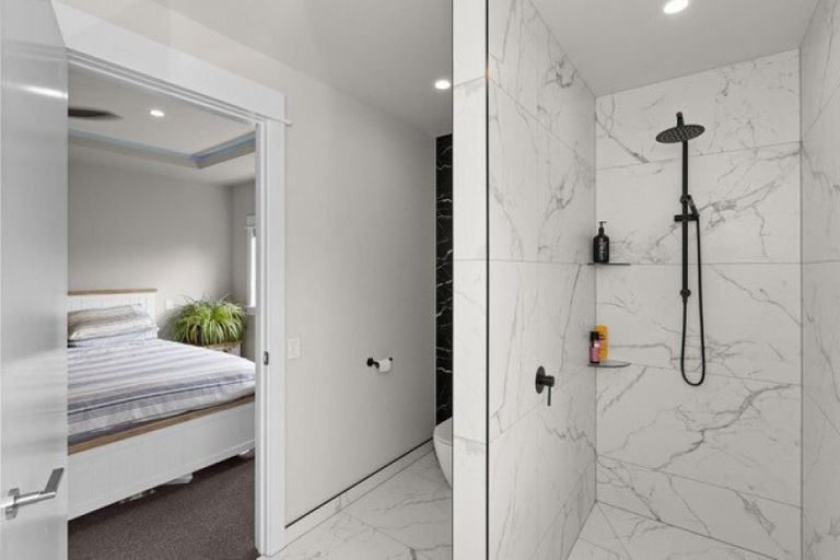 Photo of property in 5a Savage Crescent, Marewa, Napier, 4110