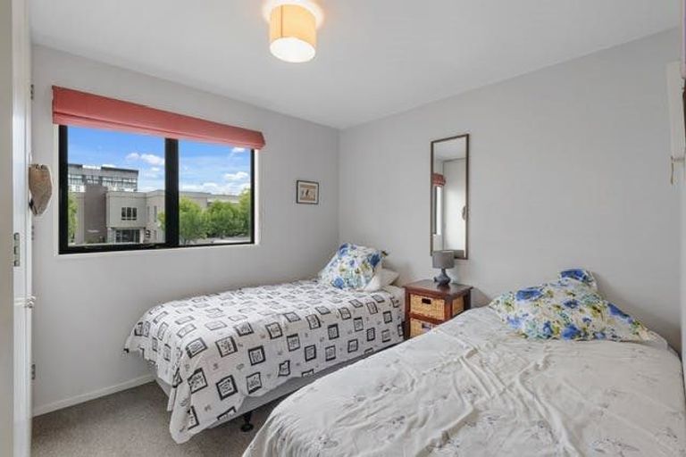Photo of property in 218 Gloucester Street, Christchurch Central, Christchurch, 8011