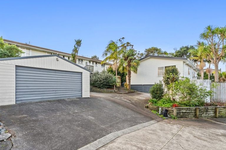 Photo of property in 2a Rata Road, Stanmore Bay, Whangaparaoa, 0932