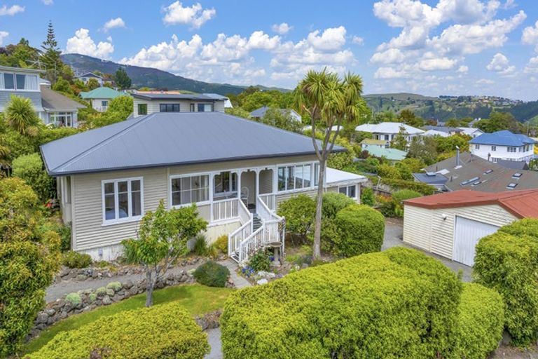 Photo of property in 92 Dyers Pass Road, Cashmere, Christchurch, 8022