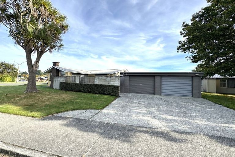 Photo of property in 14 Centennial Avenue, Balclutha, 9230