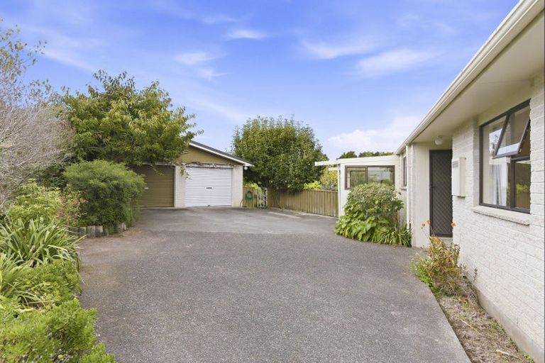 Photo of property in 27 Brandon Street, Otaki, 5512