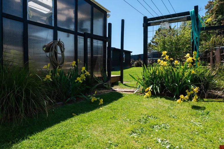 Photo of property in 143 Rangatira Drive, Mangakino, 3421