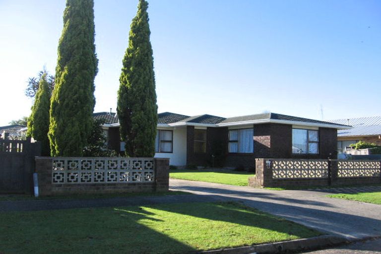 Photo of property in 28 Moyne Avenue, Milson, Palmerston North, 4414