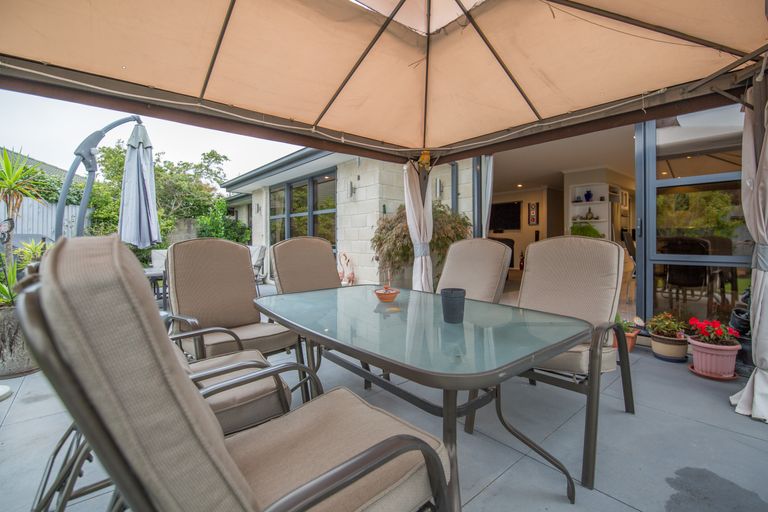 Photo of property in 38 Reka Street, Parklands, Christchurch, 8083