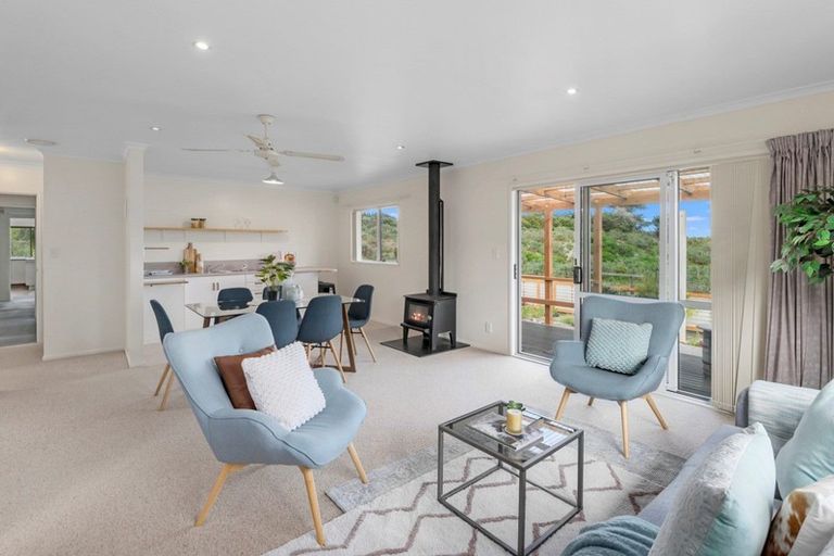 Photo of property in 2 Barclay Grove, Hokio Beach, Levin, 5571