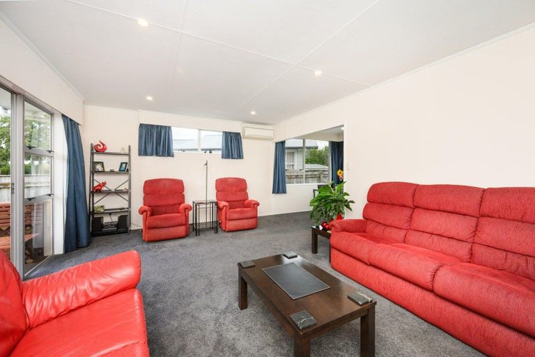 Photo of property in 79 Apollo Parade, Milson, Palmerston North, 4414