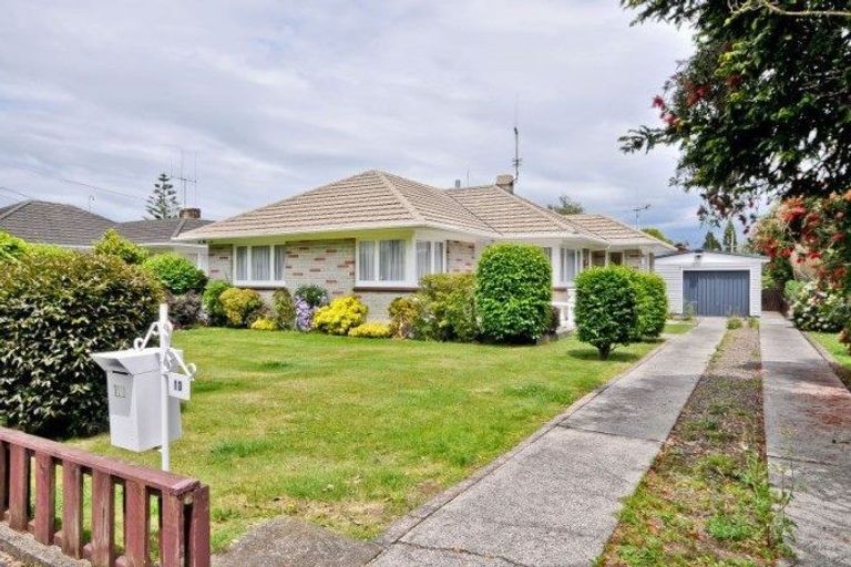 Photo of property in 13 Fenwick Crescent, Hillcrest, Hamilton, 3216