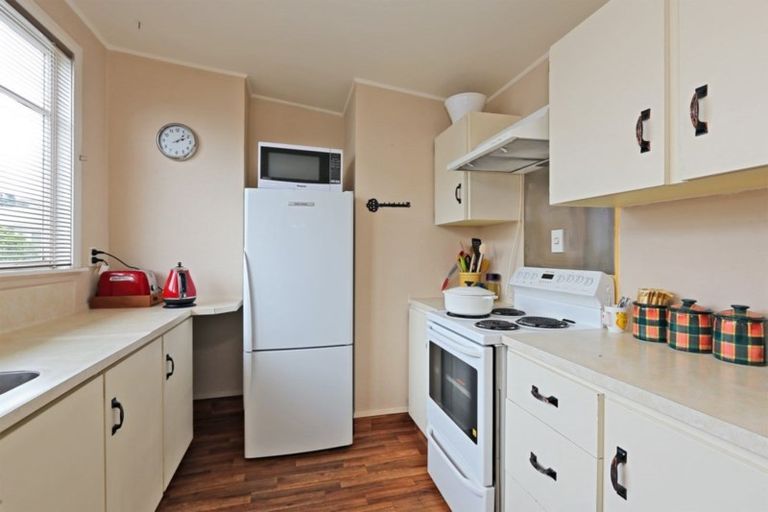 Photo of property in 11 Waterhouse Street, Taradale, Napier, 4112