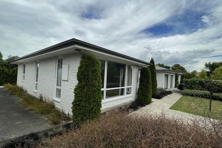 Photo of property in 2/7b Camrose Place, Ilam, Christchurch, 8041