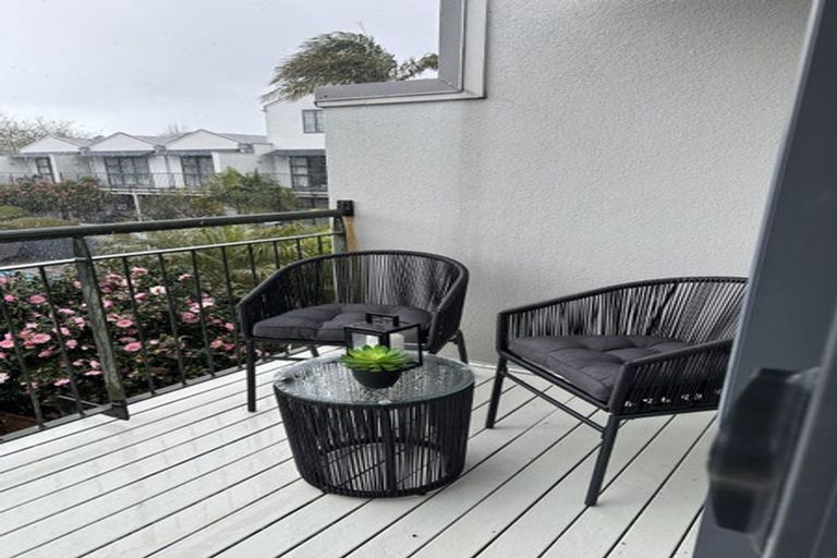 Photo of property in 27/5 Carolina Place, Albany, Auckland, 0632